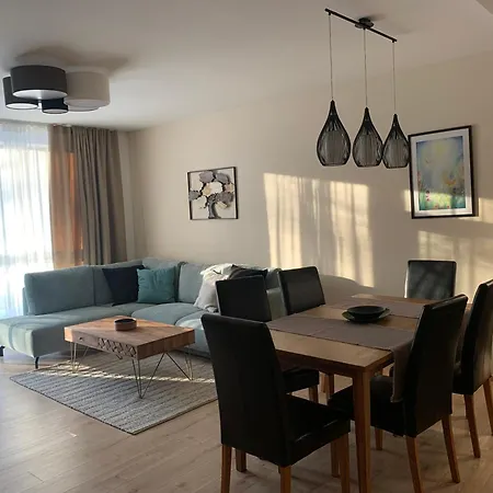 Apartment Comfort With Parking - *